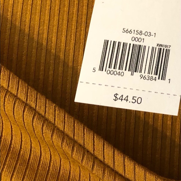 Banana Republic Bodysuit - NWT - Picture 4 of 4